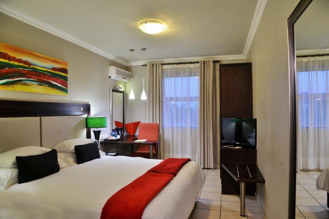 Bon Hotel เอมแพนจีนิ ภายนอก รูปภาพ