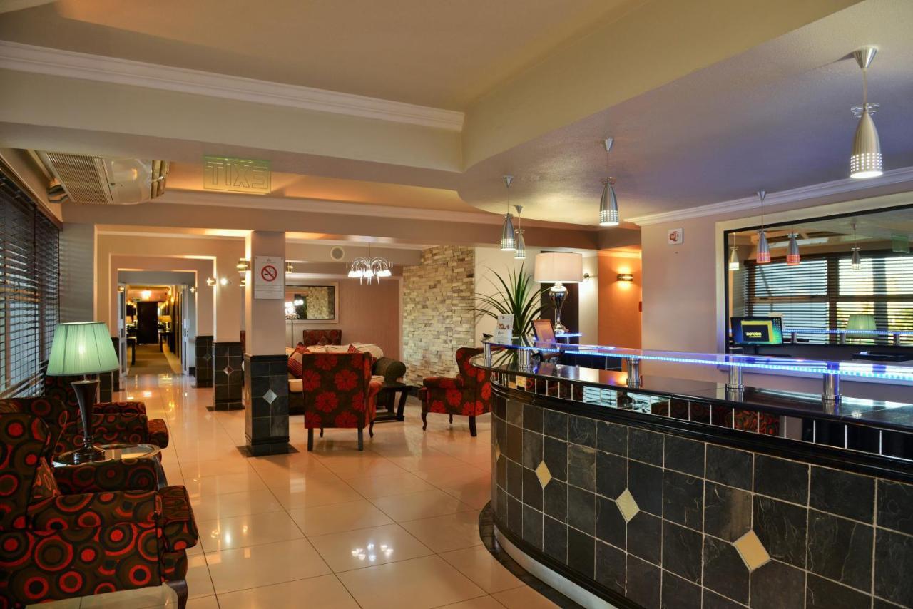 Bon Hotel เอมแพนจีนิ ภายนอก รูปภาพ